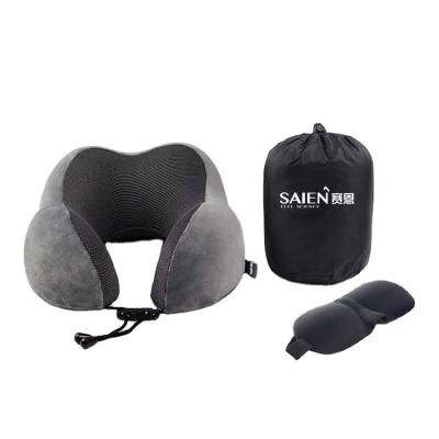 China Polyester/cotton U-vormige geheugenfoam reis nekkussens met slaapmasker set Te koop