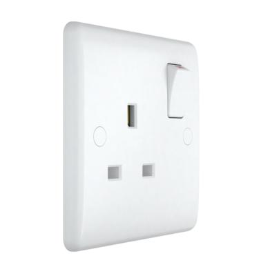 China Studio Chain 13A 1 Single Pole Strip Switched Socket Flame Retardant And Waterproof for sale