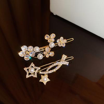 China Trendy Flower Star Fashion Pearl Crystal Hair Clip For Girls AH672 for sale