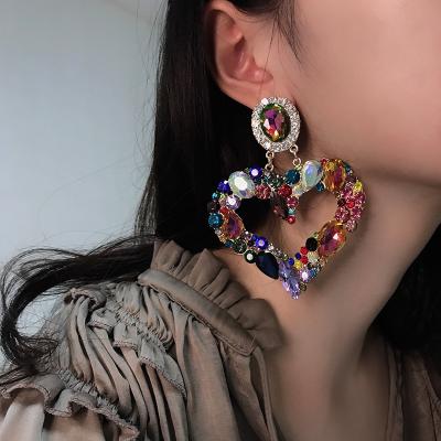 China Luxury Rainbow Crystal Heart Drop Earrings good quality wedding acrylic TRENDY and exaggerated earrings for sale