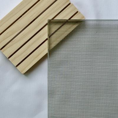 China Enhanced Safety and Aesthetic Design with Wire Mesh Laminated Tempered Glass for sale