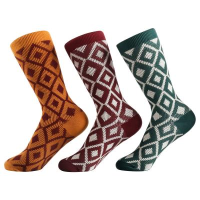 China Wholesale Geometric QUICK DRY Premium Sports Cotton Crew Socks Custom Fashion Women for sale