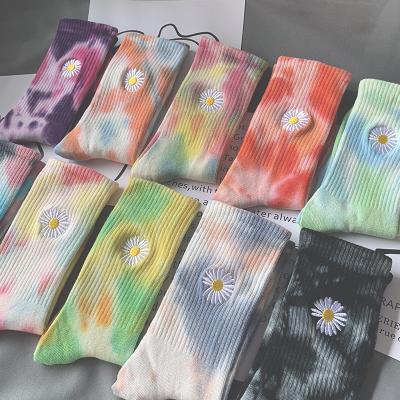 China Breathable Tie Dye Custom Street Wear Socks Women Hip Crew Organic Hop Embroidered Socks for sale