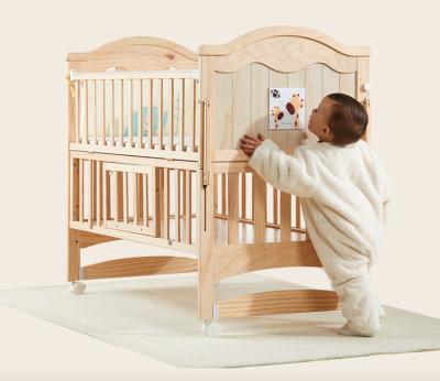 China New Designer Durable+adjustable+Mobile Baby Hutch Solid Wood Extendable Baby Crib for sale