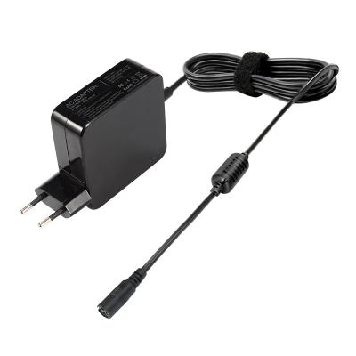 China Universal ABS+PCBA Laptop Adapter For 45W With Tips for sale