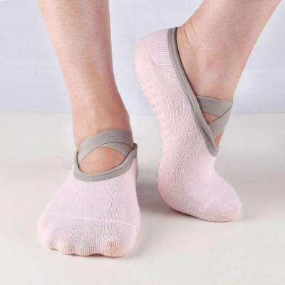 China Anti Bacterial Soft Cotton Anti Slip Sole Dance Knock Non Slip Yoga Pilates Grip Socks for sale