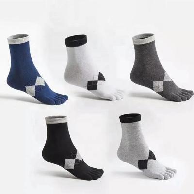 China High Quality Mens Crew 5 Finger Running Sport Antibacterial Sock Toe Five Fingers Sock for sale