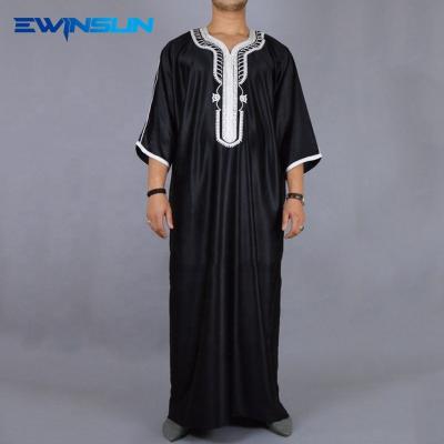 China Top Sale Mens Cotton And Canvas Muslim Thobe Short Toga Dress Fashion Men Causal Long Robe Plus Size Straight Arabic Islamic Thobe for sale