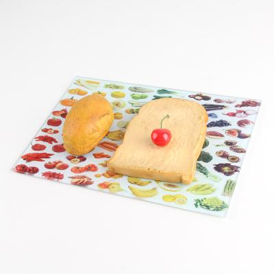 China Viable Wholesale High Quality Custom Tempered Glass Vegetable Cutting Board for sale