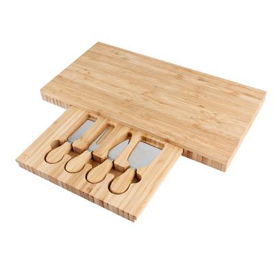 China Sustainable Durable Using Low Price Wholesale Organic Bamboo Cutting Board With Knives for sale