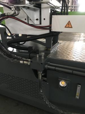 China Clamping Unit Thermosetting Injection Molding Machine Vertical for sale