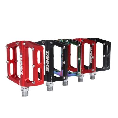 China Glossy Non-slip/Sealed Bearing Lightweight Aluminum Alloy Anti-skid Bearing DU System Bicycle Pedal Colorful MTB Road Bike Pedals for sale