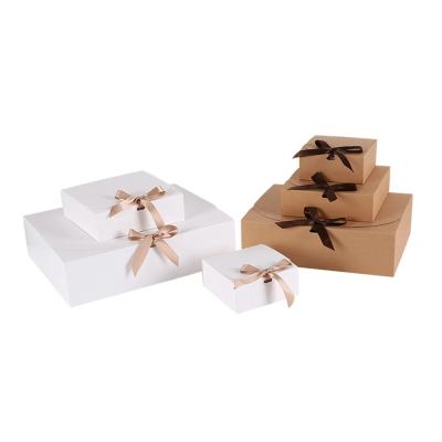 China Handmade Recyclable Eco-Friendly Luxury Folding Custom Printed Kraft Paper Craft Package Cardboard Gift Paper Box for sale