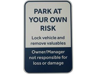 China UV Printed Aluminum Metal Signs Parking Control Weather Resistant Customized Size for sale