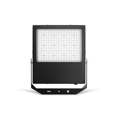 China Sports Stadiums Energy Saving Parks Rural Areas Using 300w Solar With Motion Sensor Outdoor Portable 50w Flood Light for sale