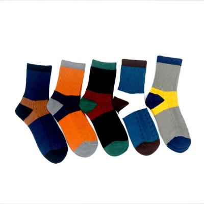 China Cotton Polyester Fiber Athletic Socks Custom Design Logo Oem Anti Thermal Socks Casual Knitted Socks for sale