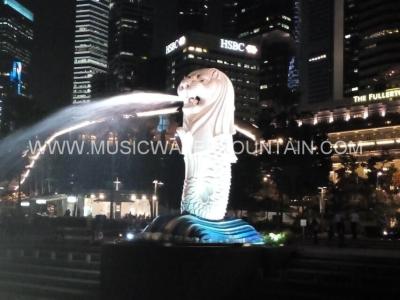 China Löwe-Oberwasser-Schießen-Skulptur-Wasser-Brunnen für Park oder Garten zu verkaufen