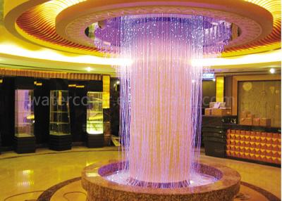 China Schöner Innenwasser-Brunnen/Wasser-Vorhang RGB beleuchtet für die Verzierung von großem Hall zu verkaufen