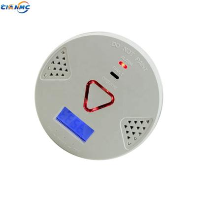 China DC4.5V Carbon Monoxide Detector With Voice And Light Up Function Diameter 100*40mm for sale