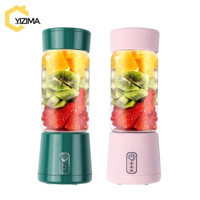 China News Portable Car USB Juicer Fruit Cup Smoothie Juicer Rechargeable Blender 6 Blades for sale