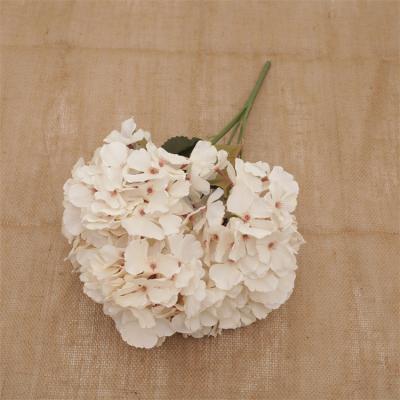 China High Quality Tianjin Cloth Gray White Dry Silk Artificial Hydrangea From Factory Directly Sale Hand Made 5 Heads For Wedding Decoration for sale