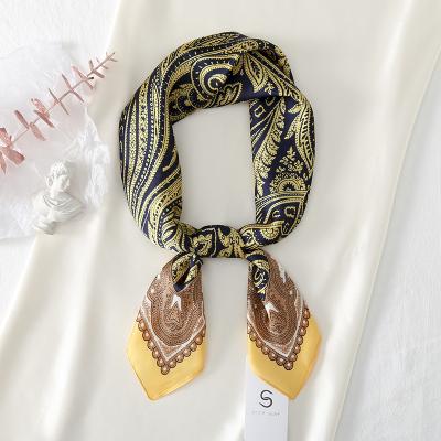 China Custom Wholesale Custom Made Flower Ethnic Decorative Ladies Cashew Style Scarf Vintage Small Square Scarf Silk Scarves for sale