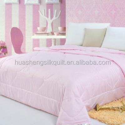 China Smooth And Soft Use In Summer King Size Cotton Fabric Pink Tussah Silk Comforter for sale