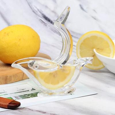 China Amazon Hot Selling Viable Crystal Press Acrylic Lime Juicer Kitchen Glass Tools Dinner Dish Elegance Press Art Bird Lemon Squeezers for sale