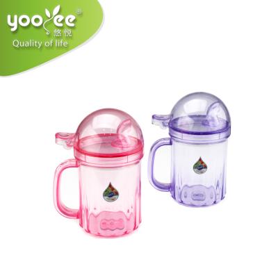 China Eco-friendly high quality non-toxic plastic 650ml cruet with side handle maker for sale