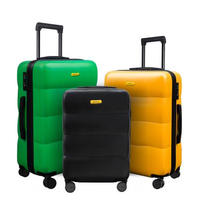 China PC ONE BOX PC luggage quilt lightweitht trolley case for sale