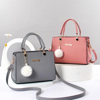 China 2022 New Fashion High Quality Shoulder Tote Bag Lady Handbags Fashion Large Capacity Hair Ball For Women Luxury for sale