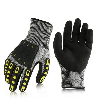 China Hppe Anti-Cut Hand Protection Equipment Impact Gloves Oil Field Anti-Collision Mechanic Gloves for sale