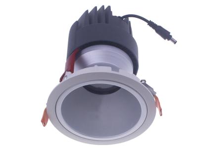 Chine Plafond anti-éblouissant réglable 36W/non décapotable met en lumière la poutre de 24° 38° à vendre