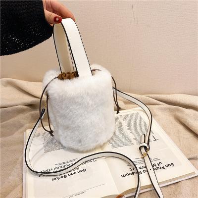 China 2021 fashion ladies fur handbags fall and winter new arrival furry plush purses for women for sale