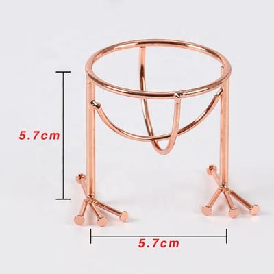 China Cheap Makeup Sponge Rack Price Gold Color Makeup Sponge Metal Rack For Drying Beauty Sponge for sale