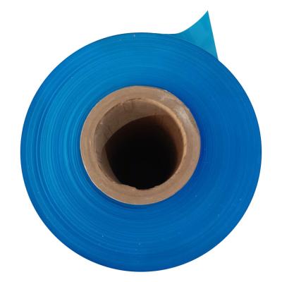 China Low Price Moisture Proof Sale Transparent Blue PE Heat Shrink Film Roll For Goods Packing en venta