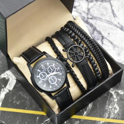 China Fashion Color Day/Date 8611 Men's Watch And Bracelet Set Mens Luxury Leather Gift Set Watches for sale