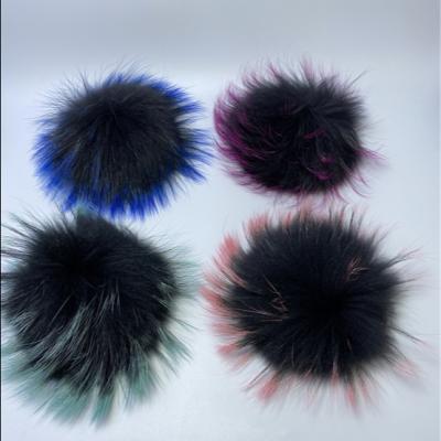 China Eco-friendly fluffy real fur ball for winter hat 19cm large raccoon fur pom pom and key chain for sale