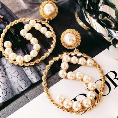 China Vintage Fashion High Quality Jewelry Women Earring Luxury Pearl Number 5 Large Circle Coin Pattern Earrings for sale