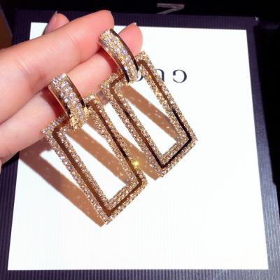 China Vintage Dinner Fashion Ladies Gold Sliver Earrings Diamond Shaped Dangle Rectangle Frame Circle Earrings for sale