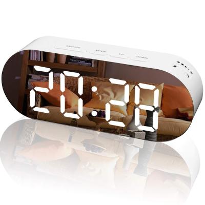 China Calendars Dropshipping Desktop LED Table Clock Mirror Digital Alarm Clock Cheapest Alarm Clocks With USB Port for sale