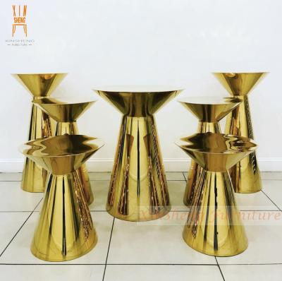 China Wedding High Quality Royal Event Party Metal Flower Cake Stand For Wedding Decoration for sale