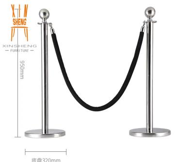 China Gold Top Rack Pole Hotel Use Ball Holders With Red Velvet Rope for sale