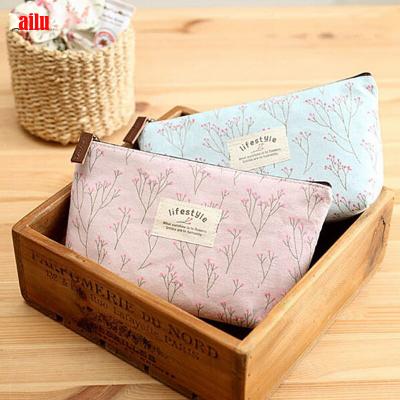 China 2016 Wholesale Fashion Canvas Makeup Organizer Bag Flower Makeup Bag for sale