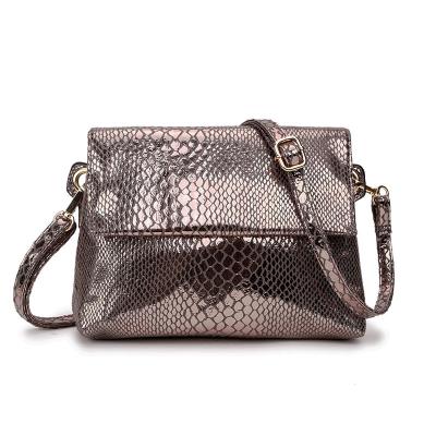 China New Arrival Fashion Mini Metallic Leisure Shoulder Bag For Women Bling Snake Pattern Metallic Cross Body Bag for sale