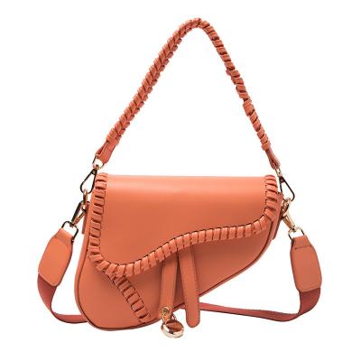 China Lady Saddle Bag Retro Woven Shoulder Messenger Bags 2021 Spring New Solid Color Handbag For Women Mini Purses for sale