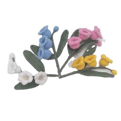 China China manufacturers selling a generation of crochet crafts cute valentine's day gift age-reducing brooch for sale