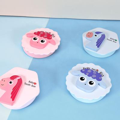 China Hot Selling Amazon Wooden Milk Teeth Storage Box Tooth Box Animal Shape for sale