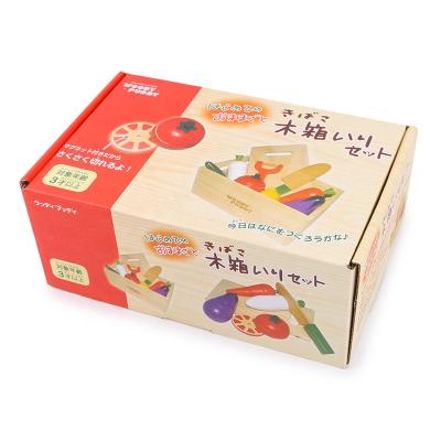 China 2021 Cute Pretend Play Kitchen Set 9 Piece Wooden Vegetable Cutters Cutting Fruit Board Games Toys for sale