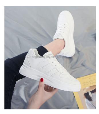 China Activies Sneaker Manufacturer Latest Sport Breathable Outdoor Leather Made White Flat Sneakers Black Sports Shoes Women for sale